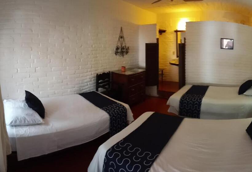 اتاق استاندارد سه نفره, Mision Y Spa Acapulco