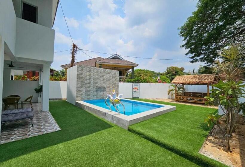آپارتمان 3 خوابه با چشم‌انداز دریا, Canal River Riverfront Homestay Jalan Pengkalan Chepa Kota Bharu