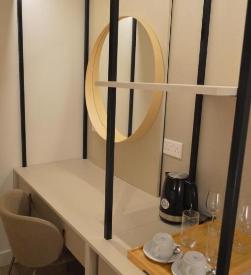 اتاق لوکس, Leondiana Boutique