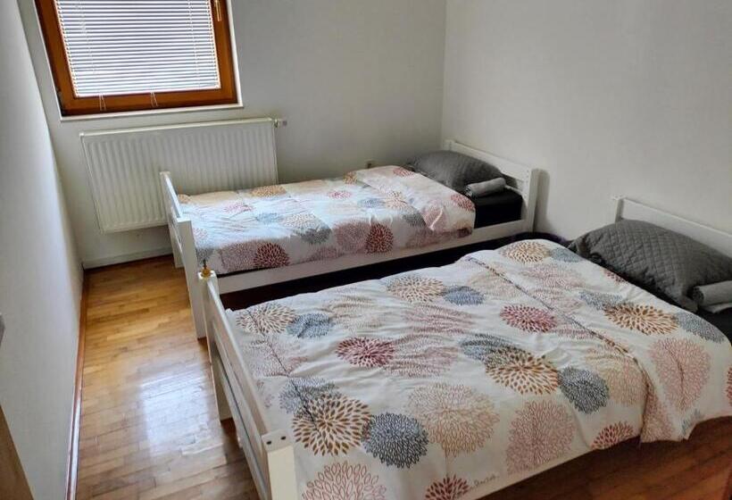 اتاق استاندارد با چشم‌انداز باغ, Exotic Nature Hostel