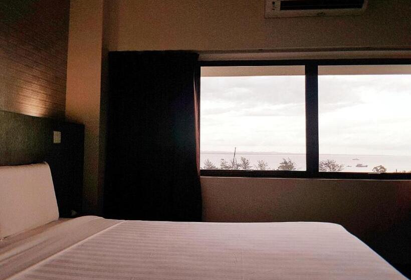 이그제큐티브 패밀리룸, Check Inn Hotel Tawau