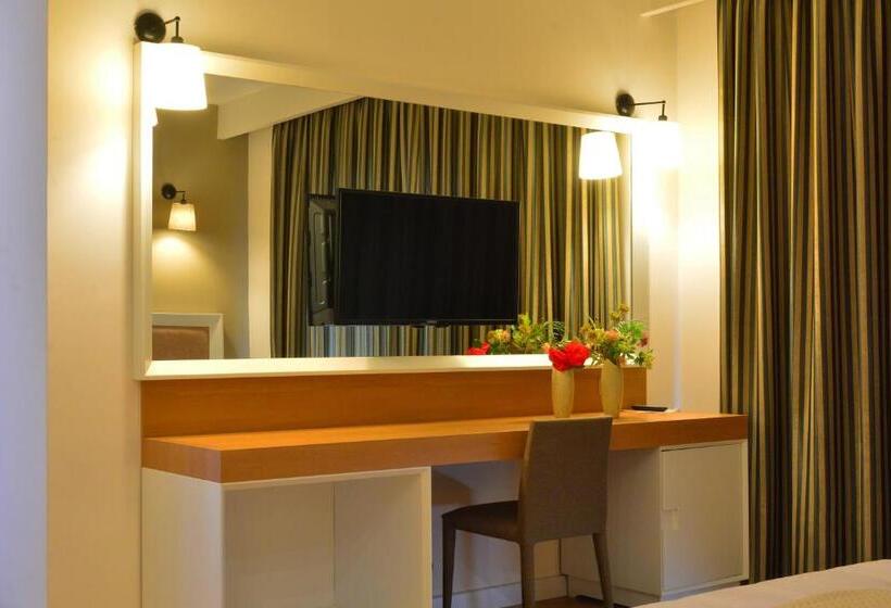 Номер Deluxe, Sandy Beach Resort