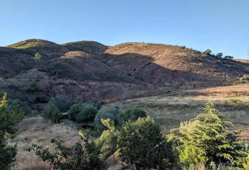 اتاق استاندارد با سرویس بهداشتی مشترک, Quinta Shangri La