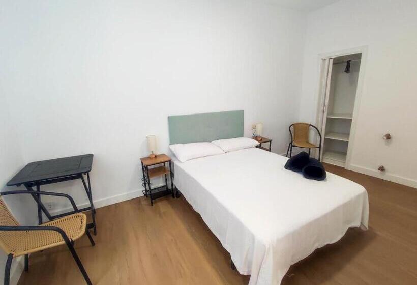 اتاق استاندارد, Hostal Airiños De Vigo