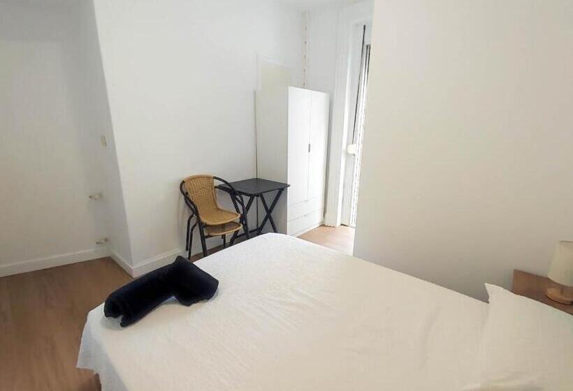 اتاق استاندارد با بالکن, Hostal Airiños De Vigo