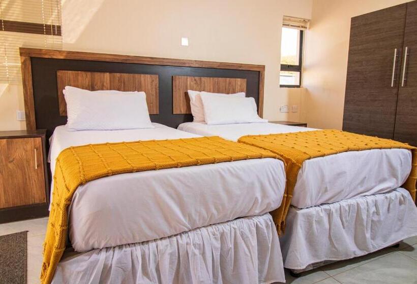 اتاق خانوادگی, Fidelity Lodgings