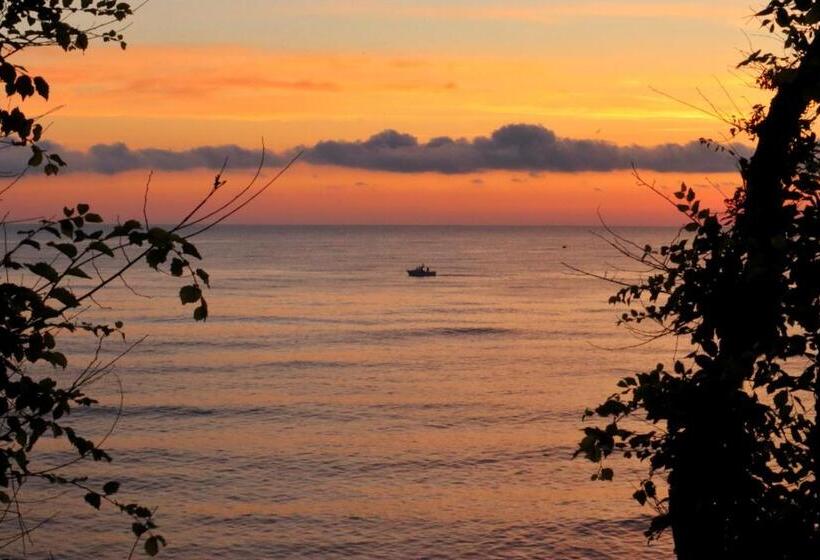 Студия Стандарт Вид на Море, хотел панорама китен