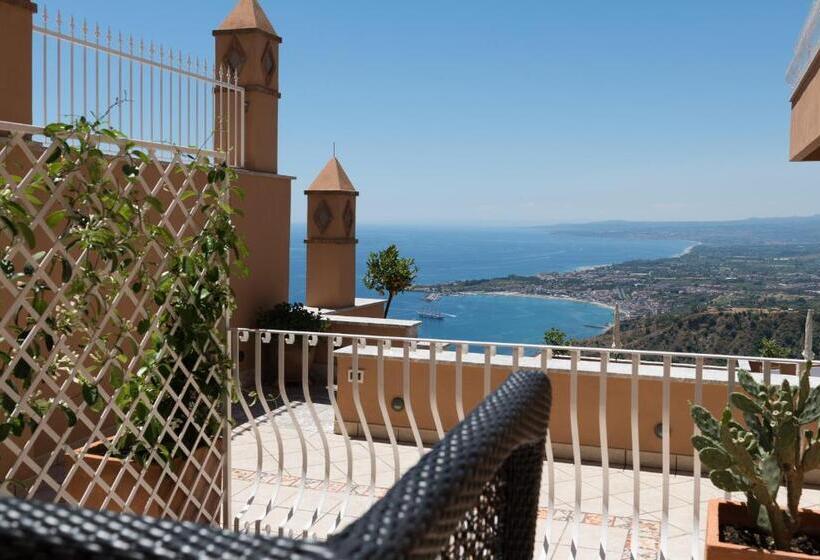 חדר סטנדרט עם מרפסת, Villa Le Terrazze Charming Rooms