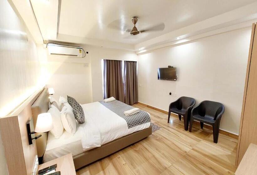 Четырехместный Номер Superior, Grg Grand Resort Puri Sea View Room   With Spacious And Luxury Room   Lift And Parking Facilities Wi
