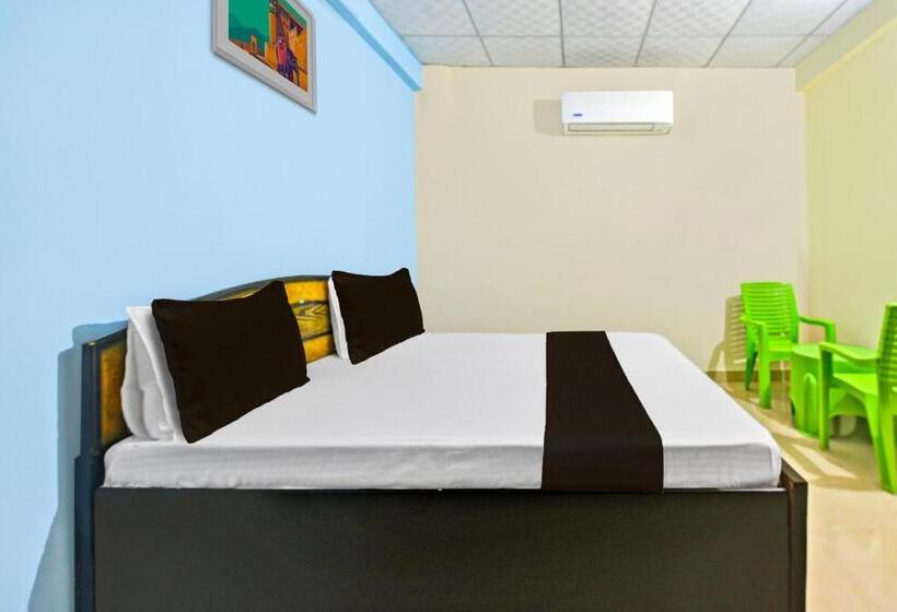 Трехместный Номер Классика, Oyo Hotel Dazzle Inn Prime