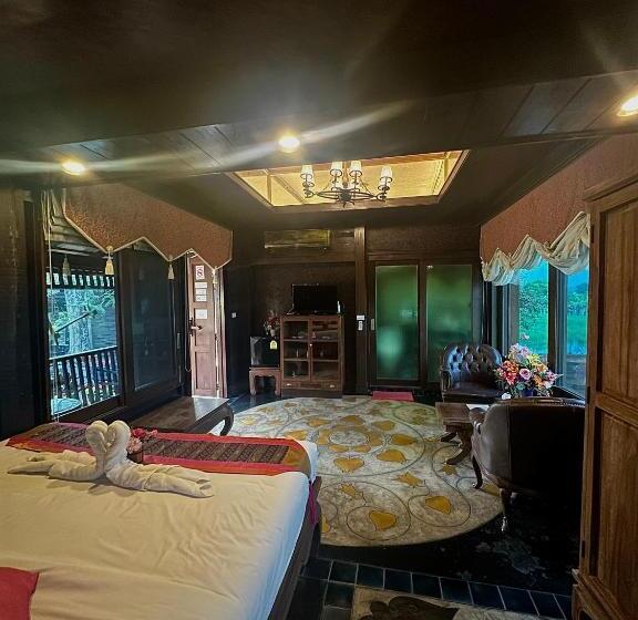 اتاق لوکس, Bantunglom Resort
