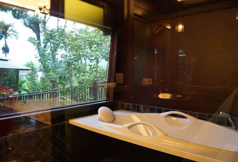 اتاق لوکس, Bantunglom Resort