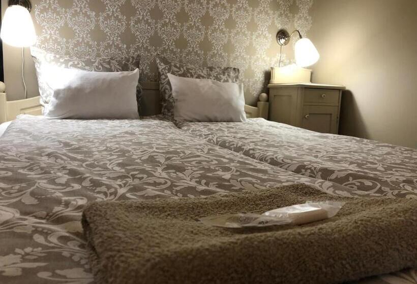 Номер Superior, Tulipán Villa Panzió