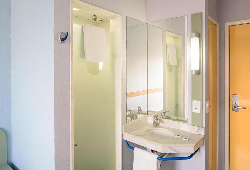 شقة غرفة واحدة, Ibis Budget Belem