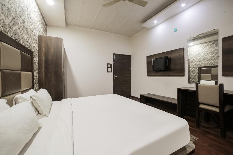 Номер Deluxe, Super Townhouse Hollywood Heights