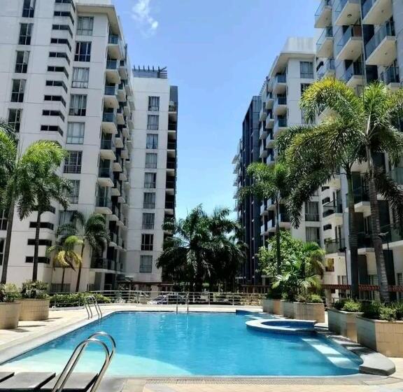 Студио Стандарт с Балконом, One Palm Tree Villas Hyuna Place, Acros Naia T3