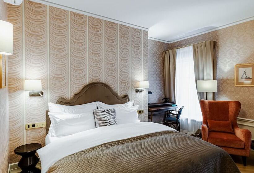 Номер Стандарт, Unicus Palace Old Town   Destigo Hotels