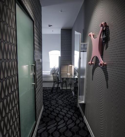 سوئیت جونیور با چشم‌انداز, Magic Hotel Korskirken