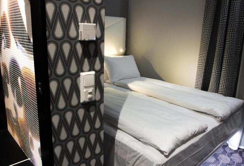 اتاق استاندارد یک نفره, Magic Hotel Korskirken