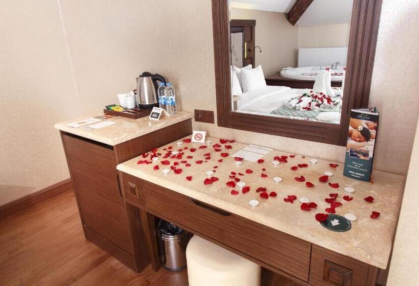 آپارتمان یک خوابه با دری مشترک که هال را جدا می کند., Sera Lake Resort Hotel Spa & Aparts