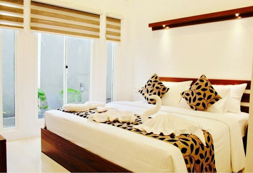 Номер Deluxe, 8plus Motels