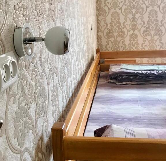 غرفة قياسية رباعية, Green Street Hostel