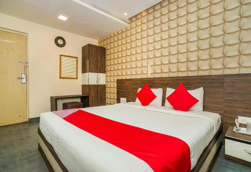 חדר סטנדרט, Super Collection O Indian Suites Near Sitara Restaurant