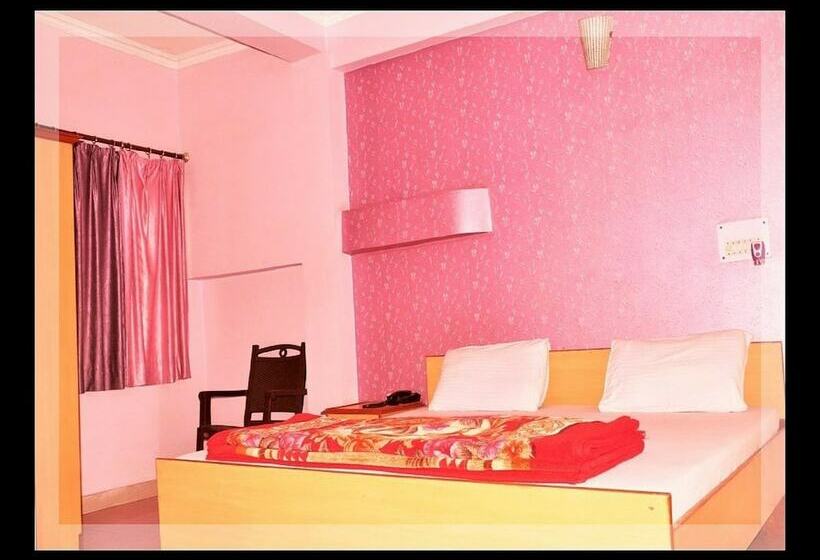 Deluxe Room, Accent