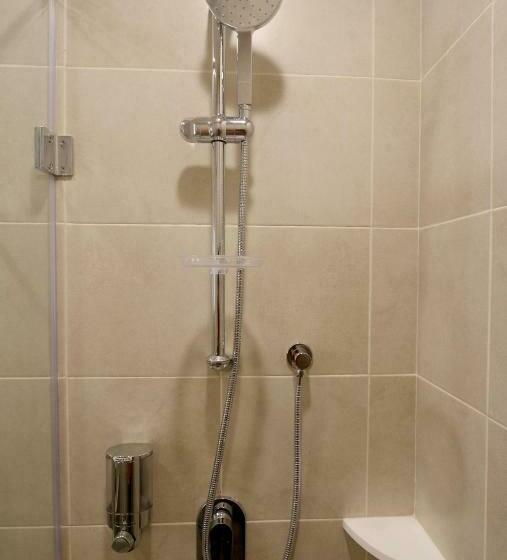 Номер Deluxe, Ginger Mumbai Andheri