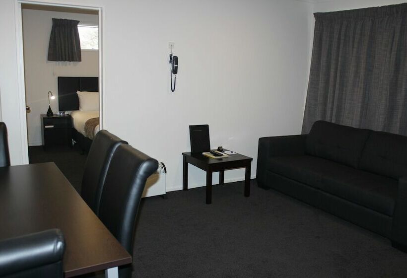 شقة غرفتين, Riverlea Motel