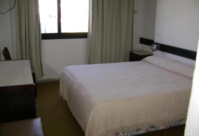 اتاق استاندارد یک نفره, Grand Hotel By Mh