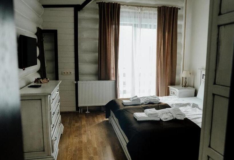 Дом 3 Спальни, Westhills Cottage Town & Spa