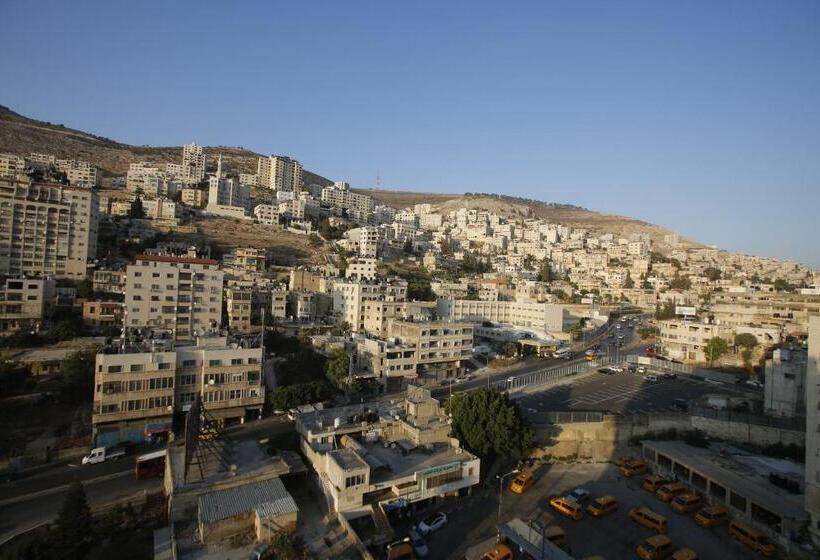 اتاق استاندارد یک نفره, Isra