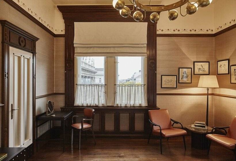 Номер Deluxe, Callas House