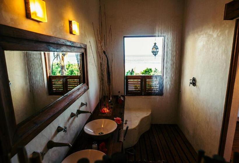 Quarto deluxe vista mar, Baia Sonambula