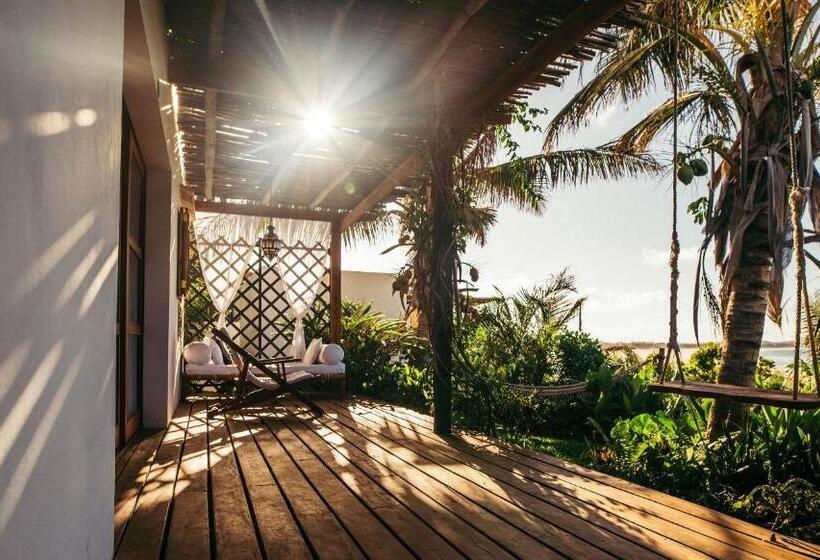 Quarto deluxe vista mar, Baia Sonambula