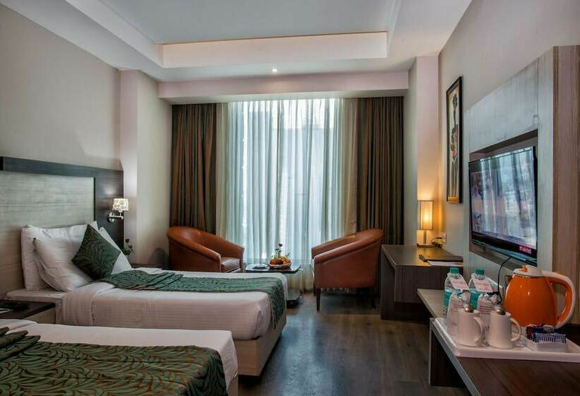 اتاق اجرایی, Hide Away Suites