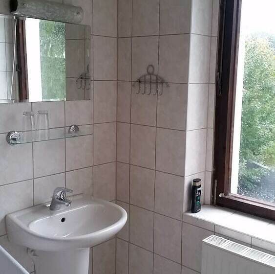Номер Стандарт, Pension Und Restaurant Die Burg