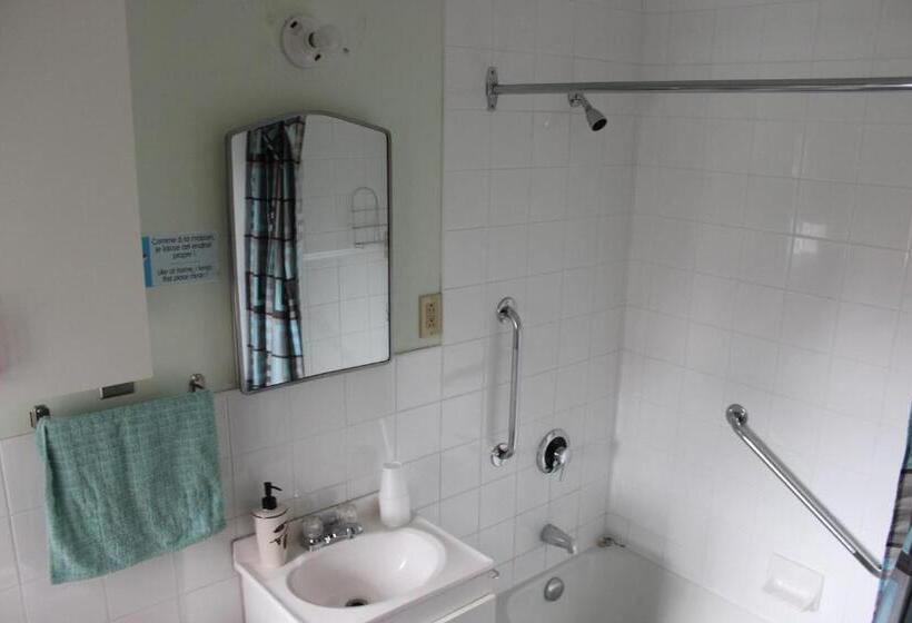 スタンダードルーム, Auberge De Jeunesse Magog Orford Hostel