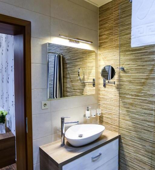 Апартаменты Superior 1 Спальня, Madison Village