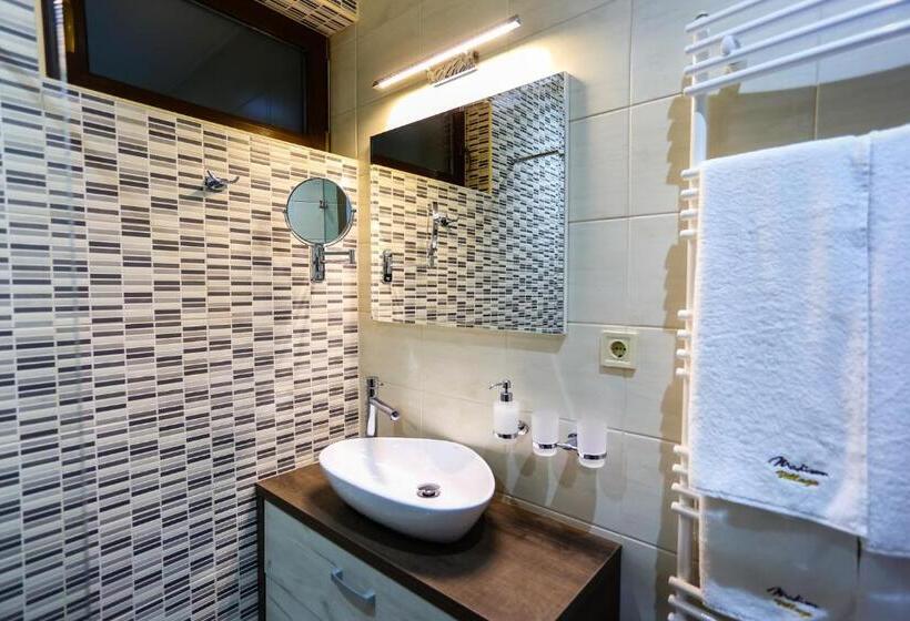 Апартаменты 1 Спальня, Madison Village