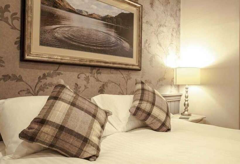 Номер Стандарт, Crofters Lodge