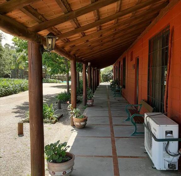 اتاق استاندارد چهار تخته, Estancia Renacimiento
