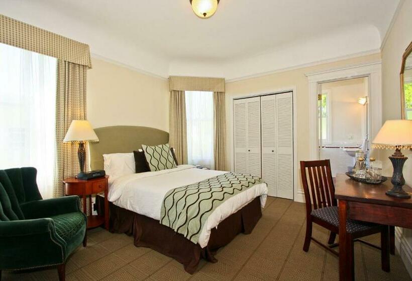 اتاق استاندارد, Parker Guest House
