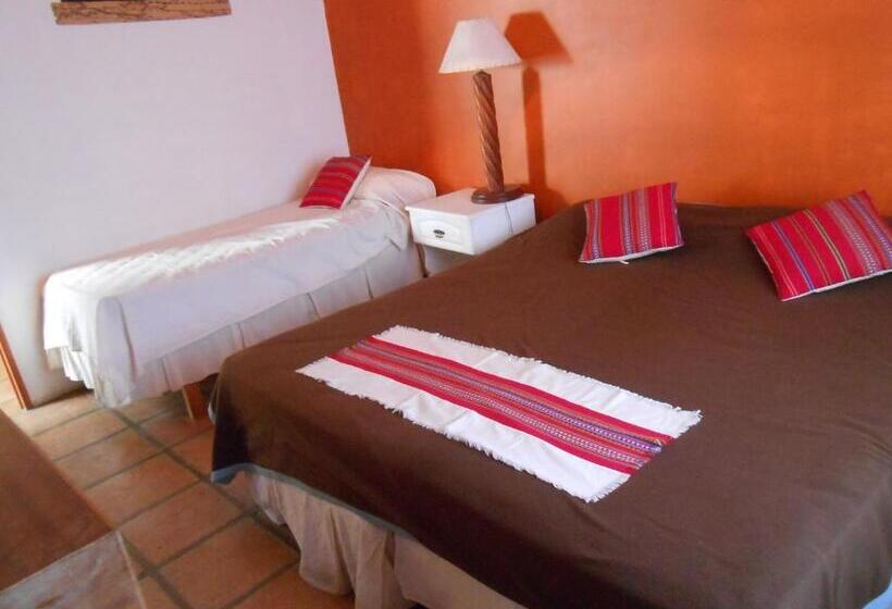 Номер Стандарт Трехместный, Hostal El Ensueño Del Coquena