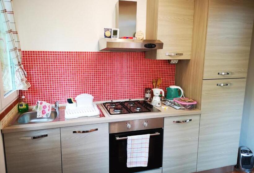 Апартаменты 1 Спальня, I Tre Abeti   Holiday House