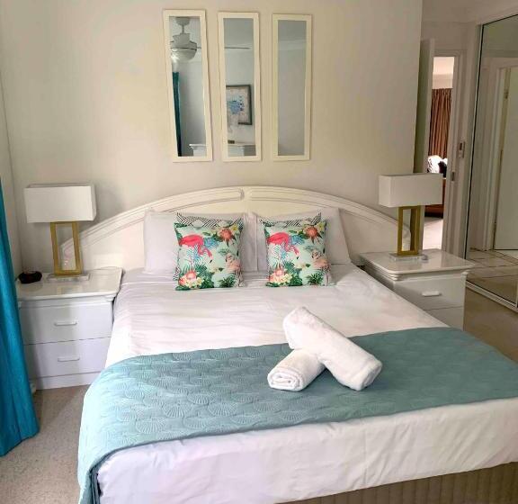 バルコニー付き１ベッドルームアパートメント, Le Beach Apartments