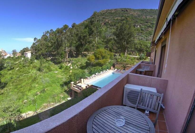 Номер Стандарт, Corsica   Porto Corse