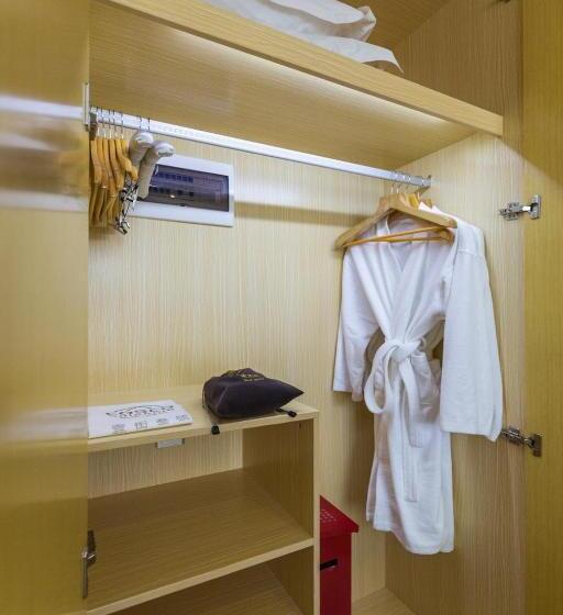 Президентский Люкс, Guangzhou Seaman Hotel Line 2 Jiangnanxi Station