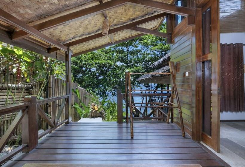 اتاق سوپریور با چشم‌انداز دریا, Janji Laut Resort